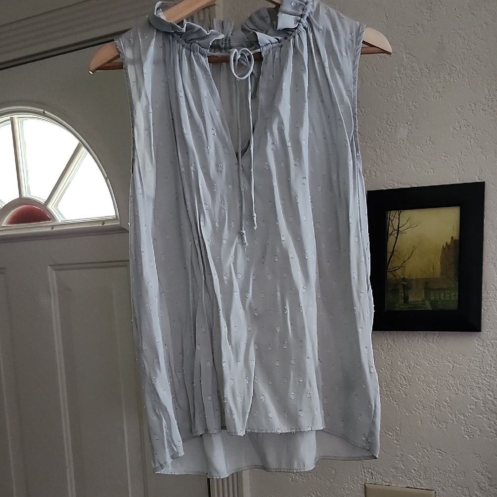 H&M Light Gray Sleeveless Blouse